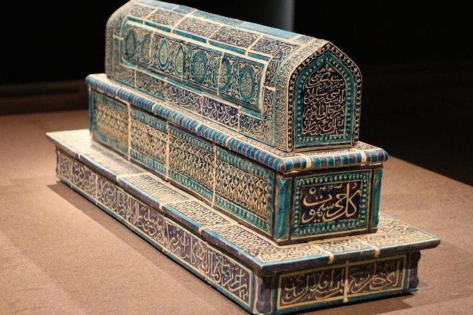 4-Hour Private Museum of Islamic Art in Qatar Tour - The private drive and guide experience