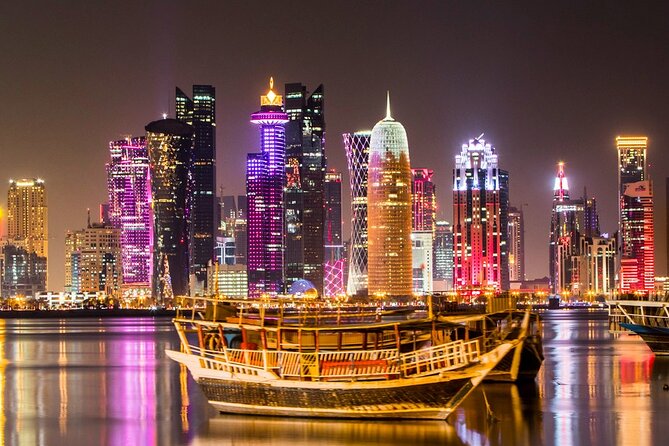 City Tour In Doha || Souq Waqif || Courniche || The Pearl,Katara - The Pearl-Qatar: Luxury Retail and a Man-Made Island
