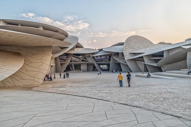 Doha Guided City Tour Souq Waqif, Katara, Pearl Qatar - Why this short Doha tour works well