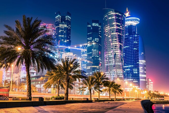 Doha Night City Tour,Souq waqif, Katara, Pearl Qatar,Lusail City - What the private vehicle adds to the evening