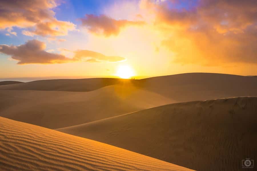 Doha: Overnight Desert Safari with 4x4 Ride and Camp Stay - Sunrise, breakfast, and the return to Doha