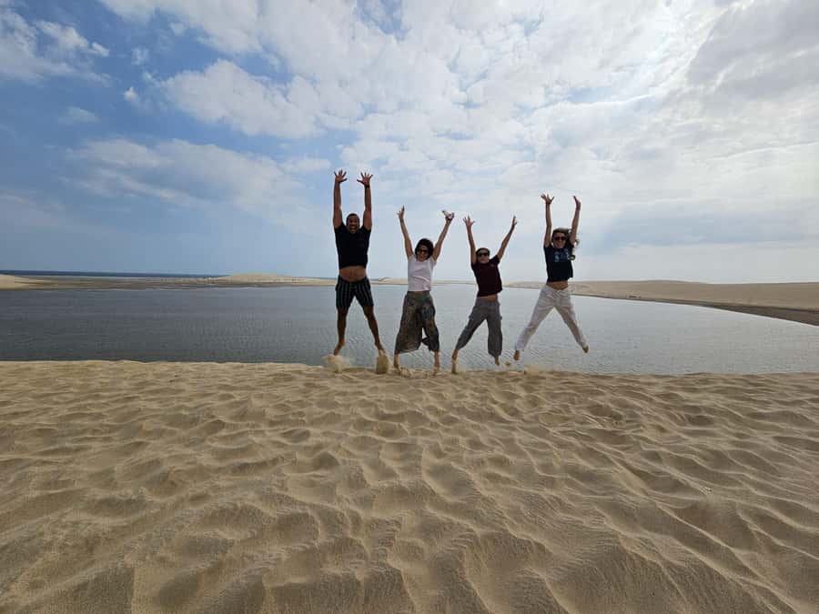 Doha:Private Desert Safari, Falcon, Sandboarding,inland sea - Key points to know before you book