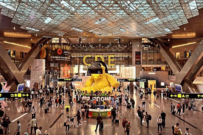 Doha, Qatar : Private Airport Transfer 24/7 - The driver’s role, from luggage help to local pointers
