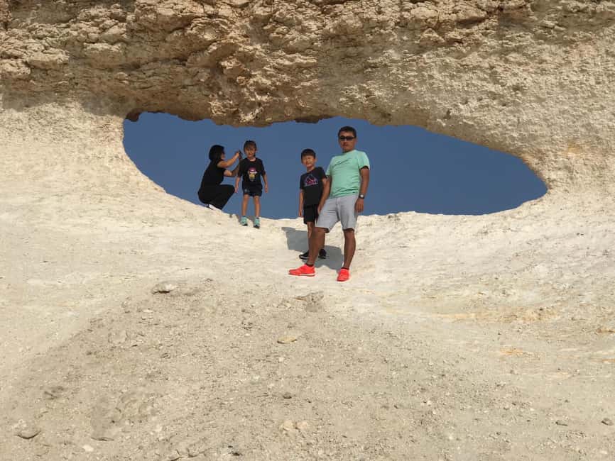 Doha; Richard Serra Installation, Mushroom rock and Zekreet - Zekreet and the old fort ruins