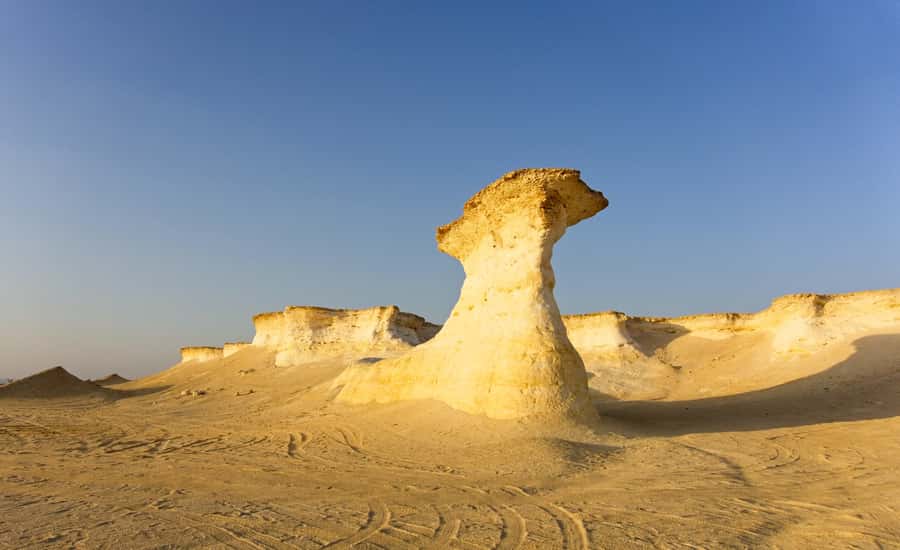 Doha: Richard Serra Sculpture,Mushroom Hill,Camel Race Track - Zekreet Fort Ruins and a Glimpse of the Past