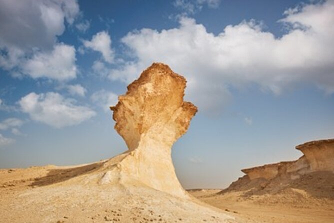 Doha: West Coast Tour Serra and Mushroom Rocks - Mushroom Rocks and the work of wind