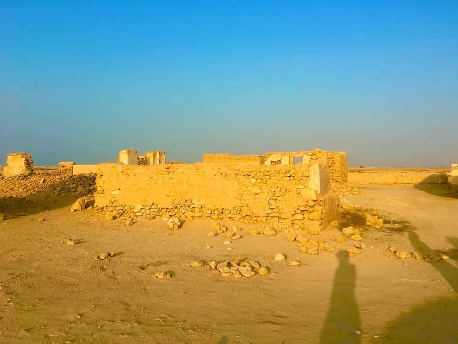 Explore North Qatar with history and archaeological sites. - What the guide adds to the drive