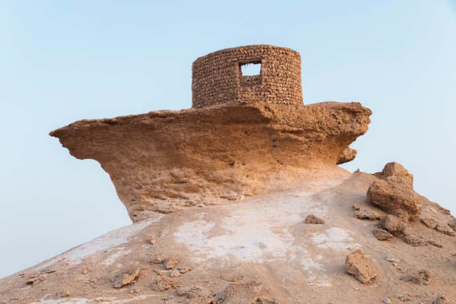 Explore Zekreet: Richard Serra Art & Mushroom Rock Wonders - Four hours that favor sights over a long expedition