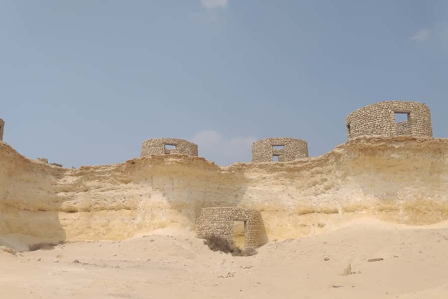 Explore Zekreet: Richard Serra Art & Mushroom Rock Wonders - Clothing, food, and simple preparation