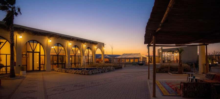 From Doha: 8-hour Safari Tour with Desert Beach Experience - Five hours at Al Majles Resort