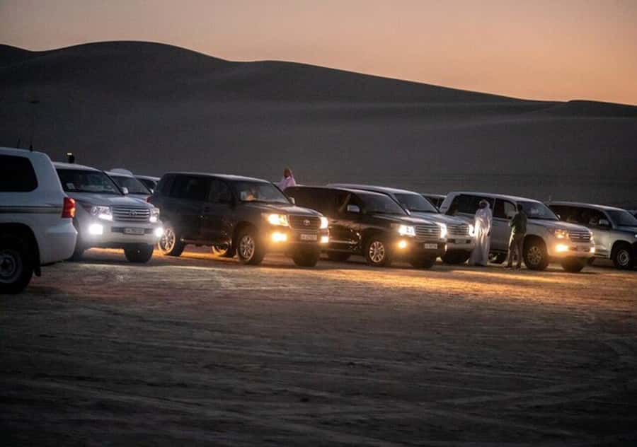 Full day desert safari with lunch or Dinner - The 4x4 dune bashing hour