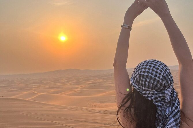 Fullday City Tour and Desert Safari with Camel Ride and SandBoard - The Pearl Island: a modern contrast