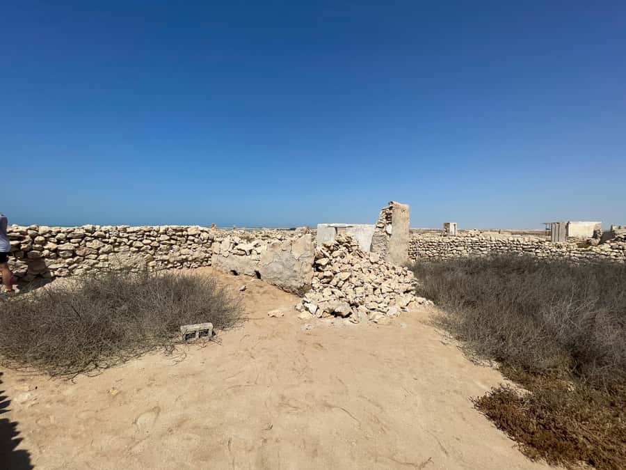 North of Qatar: Olafur Eliasson Exibit, Zubara fort & jumail - The 4x4 drive through Qatar’s northern desert