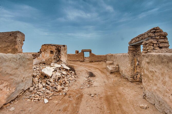 North of Qatar Tour - Al Jassasiya and the old village setting