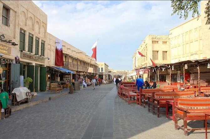 Private City Tour with Certified Tour Guide in Doha - The Pearl-Qatar: Doha’s polished seaside side