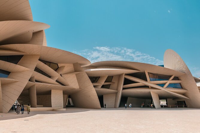 Private Photoshoot in Doha with All Must-See Sites - Souq Waqif in a 30-minute burst