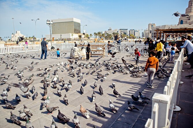 Private Souk Waqif with Lunch or Dinner Tour - What the guide adds to a shopping visit