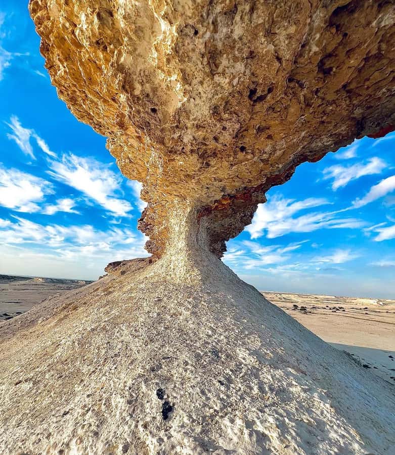 Qatar: Combo Tour of the North and West with Pickup - Richard Serra’s desert installation