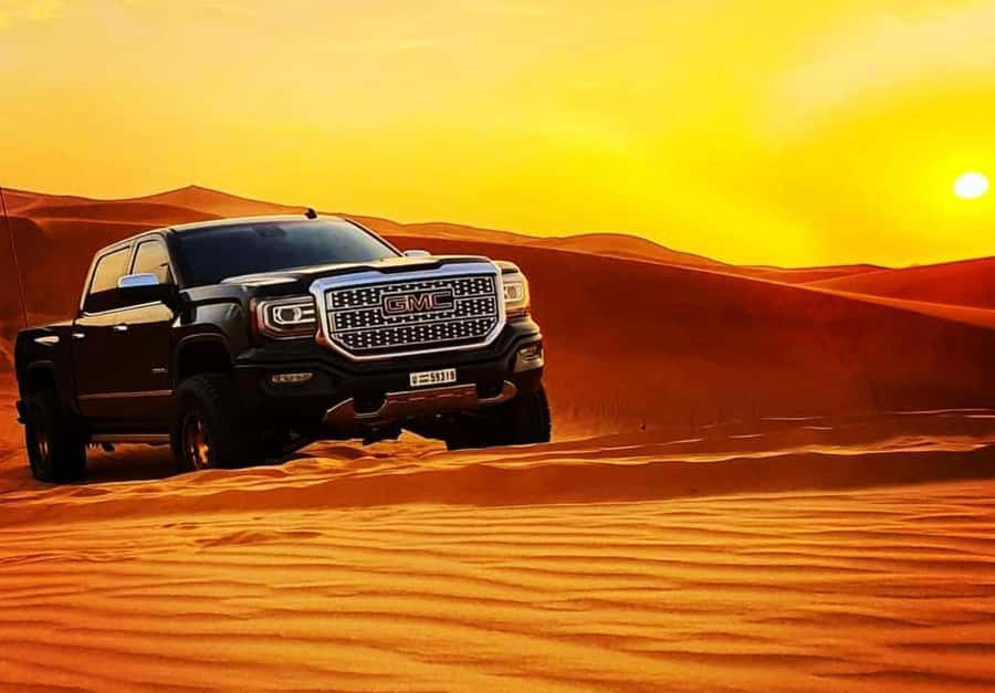 Qatar: Sunset Desert Safari with Camel Ride & Sandboarding - Why this short Qatar safari works so well