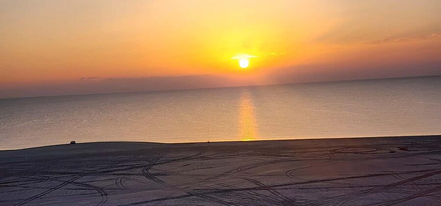 Sunrise or Sunset desert Safari with Sandboarding in Qatar - What the guide can add to the experience