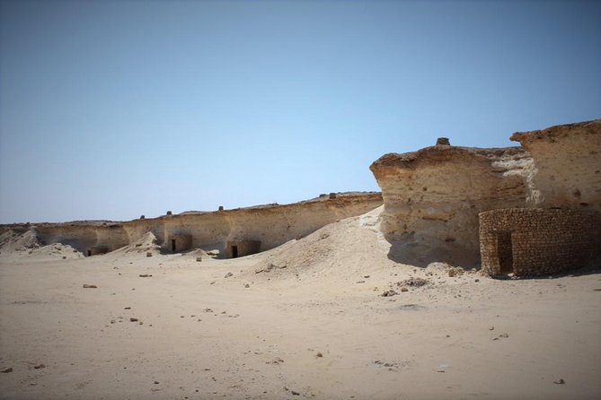 West Coast tour, Zekreet, Richard Serra Sculpture, Mushroom Rock Formation - Mushroom Rock and Cinema City: keep expectations flexible