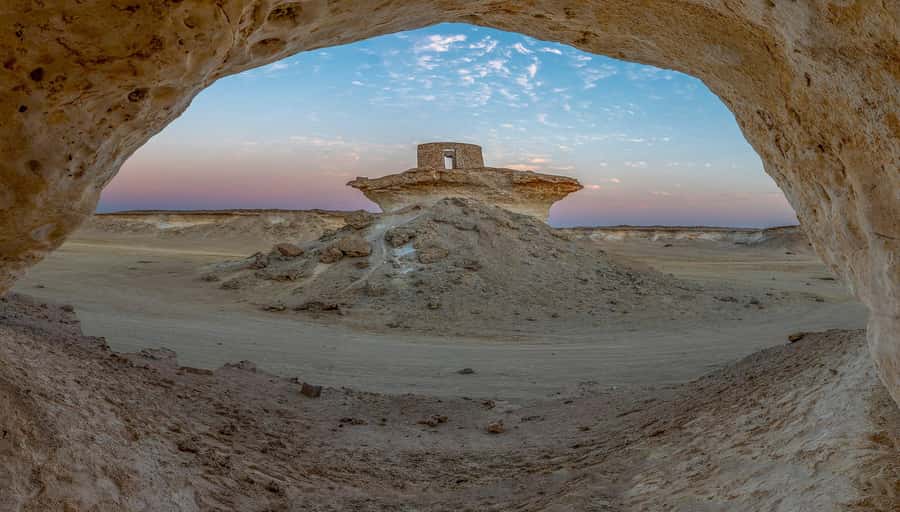 West Qatar tour to Richard Sierra sculpture,Umbrella Rock - Who Will Enjoy This Tour Most?